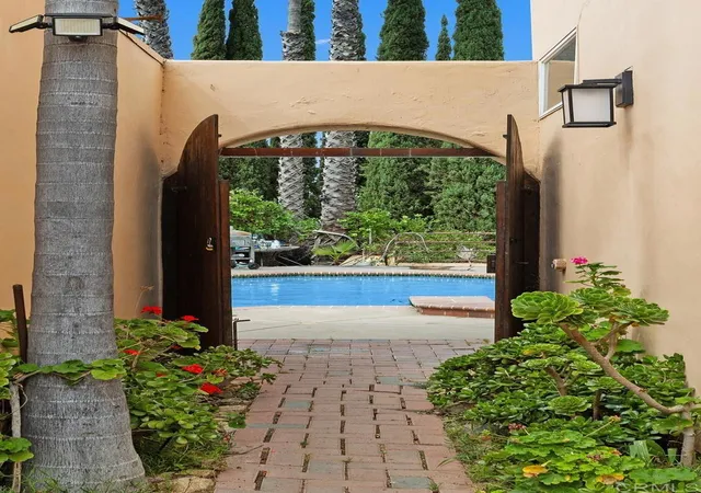3rd image of 3264 Shearer Crossing, Fallbrook, CA 92028 | MLS# NDP2509791