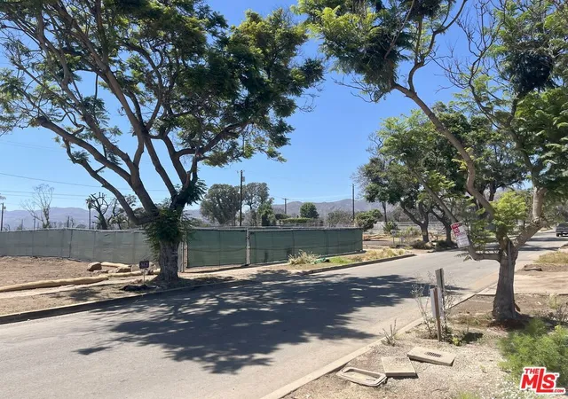 Photo 1 of Land for sale at 921 Kagawa St, Pacific Palisades, CA 90272 | MLS# 25603911 | Listing updated on 2025-12-11