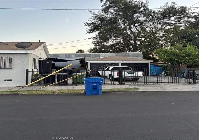 4th image of 3201 3201 Long Beach, Vernon, CA 90058 | MLS# CV25224616