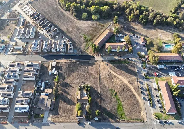 2nd image of 1 Roberston, Ramona, CA 92065 | MLS# 250041298SD