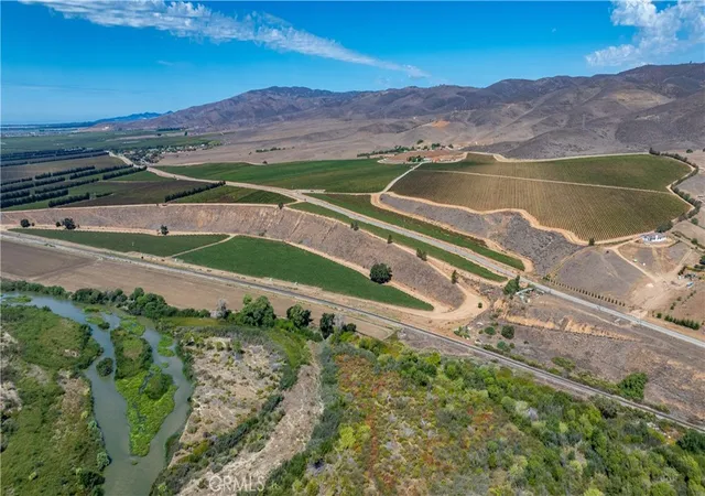1st image of 35095 Metz Rd, Soledad, CA 93960 | MLS# NS25235020