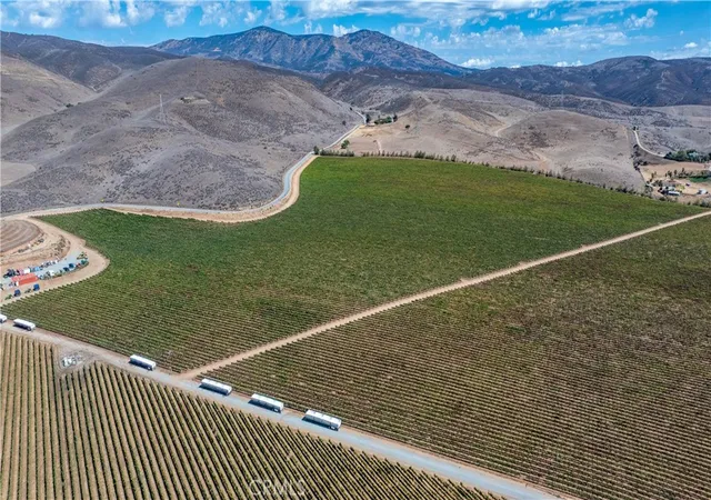 4th image of 35095 Metz Rd, Soledad, CA 93960 | MLS# NS25235020