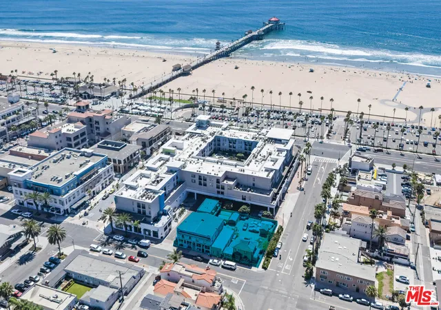 Homes for sale in Huntington Beach, CA | 517 Walnut Ave, Huntington Beach, CA 92648 | MLS# 25604351
