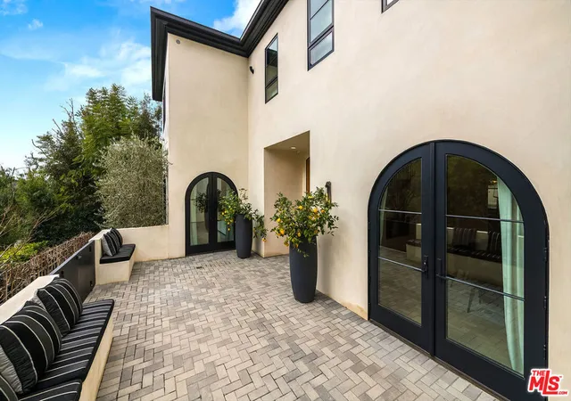 3rd image of 9577 Lime Orchard Rd, Beverly Hills, CA 90210 | MLS# 25604361