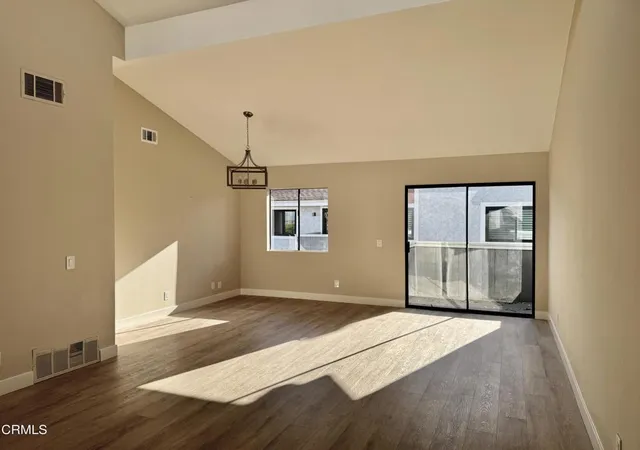 4th image of 5222 Longfellow Way, Oxnard, CA 93033 | MLS# V1-32810