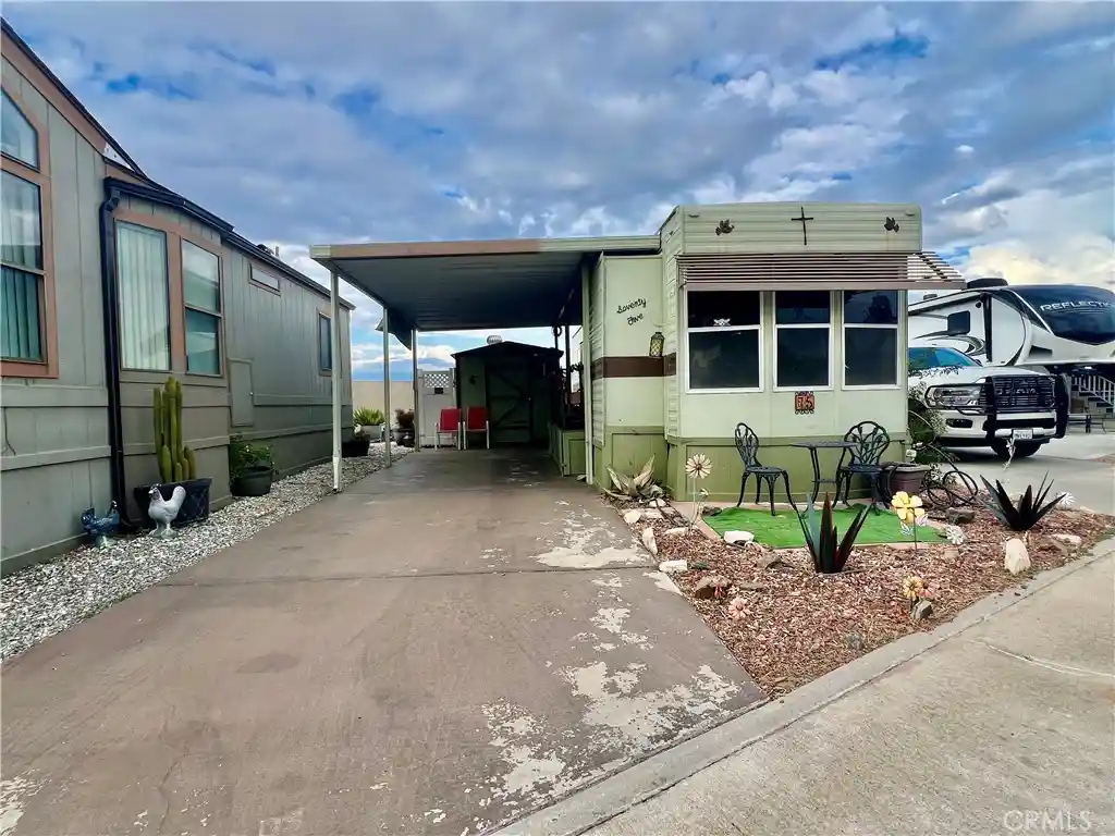 Photo 1 of Manufactured home for sale at 1295 S Cawston #75, Hemet, CA 92545 | MLS# SW25237603 | Listing updated on 2026-10-13