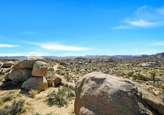 5th image of 1 Dragonfly Ln, Pioneertown, CA 92268 | MLS# 219136809PS