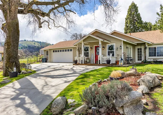 Homes for sale in Tehachapi, CA | 28841 Delaware, Tehachapi, CA 93561 | MLS# HD25237627