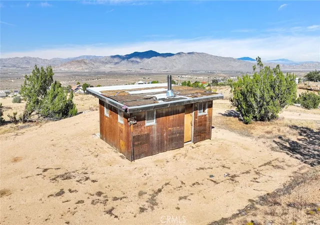 1st image of 0 Valley View, Apple Valley, CA 92308 | MLS# HD25237563