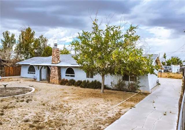 4th image of 21390 Tussing Ranch Rd, Apple Valley, CA 92308 | MLS# HD25232664