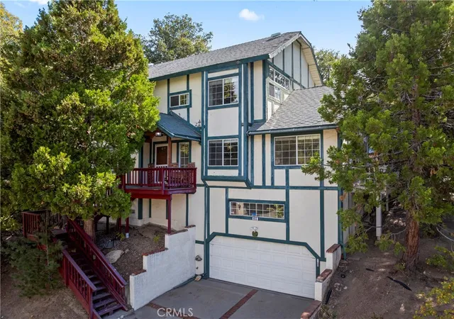 Photo 1 of Single family home for sale at 955 Teakwood Dr, Lake Arrowhead, CA 92352 | MLS# IG25237915 | Listing updated on 2026-10-04
