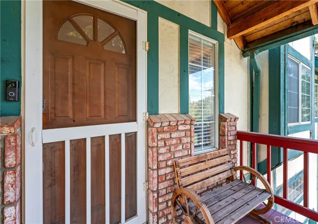 Photo 2 of Single family home for sale at 955 Teakwood Dr, Lake Arrowhead, CA 92352 | MLS# IG25237915 | Listing updated on 2026-10-04