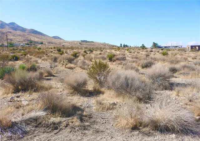 2nd image of 0 Juniper, Apple Valley, CA 92308 | MLS# CV25238237