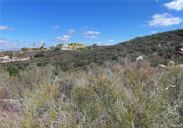 1st image of 1 Esplendida Way, Temecula, CA 92592 | MLS# SW25238394