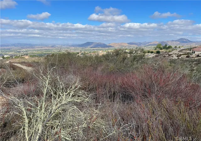 2nd image of 1 Esplendida Way, Temecula, CA 92592 | MLS# SW25238394