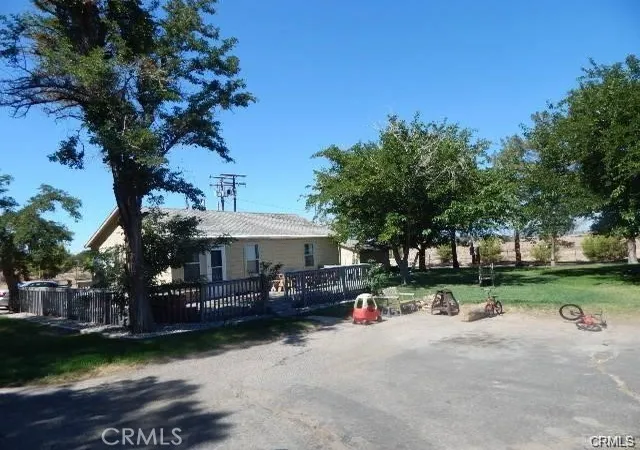 Photo 2 of Single family home for sale at 19968 Bear Valley Rd, Apple Valley, CA 92308 | MLS# HD25238869 | Listing updated on 2026-10-30