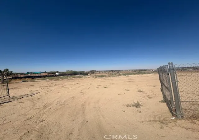 4th image of 52 Vic Avenue T12 Vic, Palmdale, CA 93552 | MLS# SR25239132
