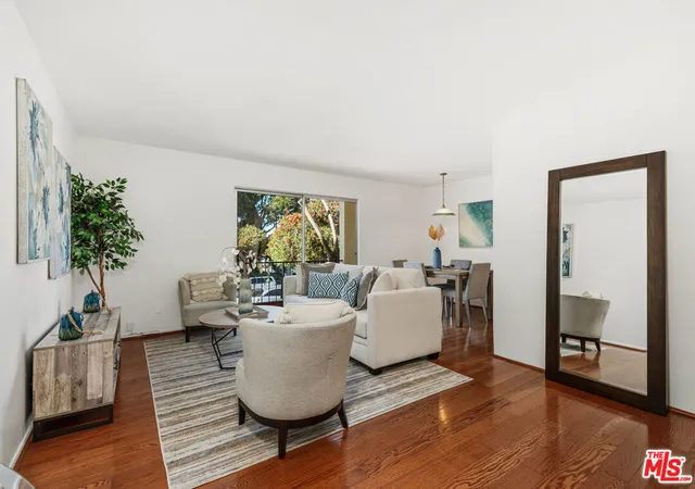 Condominium at 2311 4th Street #205, Santa Monica, CA 90405 | MLS# 25602639 | | Sold on 2025-12-26