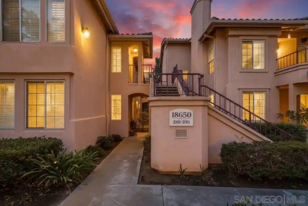 Listing Photo 2 - Condo for sale in 18650 Caminito Cantilena located at 18650 Caminito Cantilena, San Diego, CA 92128 - Unit #291