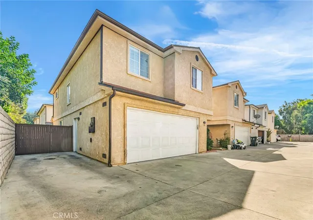 2nd image of 9155 Cedros Ave #12, Panorama City, CA 91402 | MLS# SR25239617