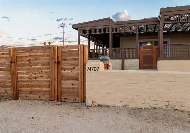 image of 74707 Sunset, Twentynine Palms, CA 92277 | MLS# IG25239998