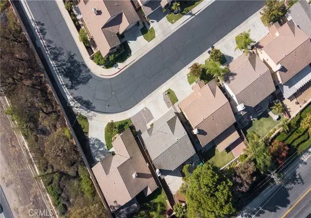 Homes for sale in Corona, CA | 323 Camden Ct, Corona, CA 92879 | MLS# IV25240212
