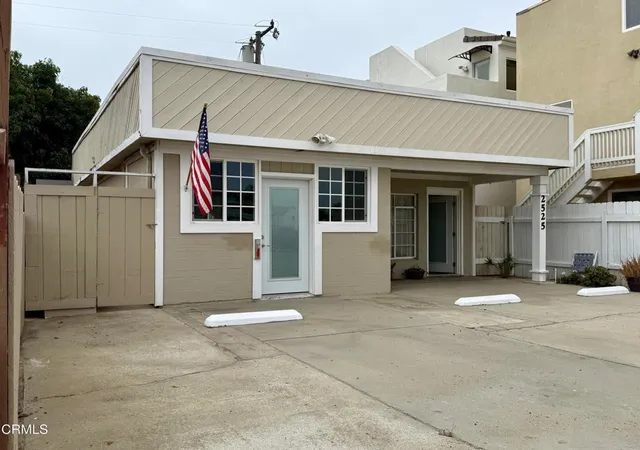 1st image of 2525 Roosevelt Blvd, Oxnard, CA 93035 | MLS# V1-32888
