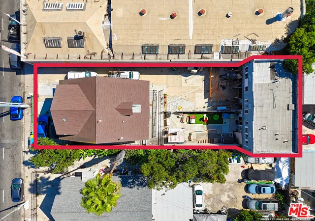 3rd image of 522 W Vernon Ave, Los Angeles, CA 90037 | MLS# 25607053