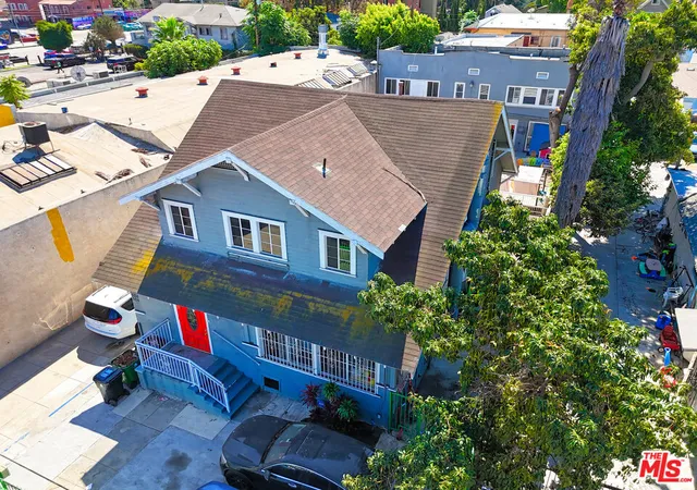4th image of 522 W Vernon Ave, Los Angeles, CA 90037 | MLS# 25607053