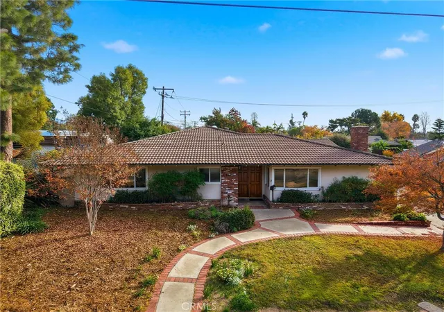2nd image of 1736 Sumner, Claremont, CA 91711 | MLS# CV25240880