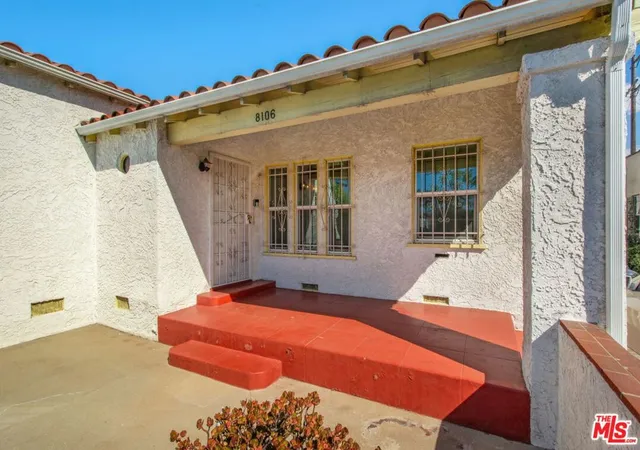 3rd image of 8106 S Normandie Ave, Los Angeles, CA 90044 | MLS# 25607125