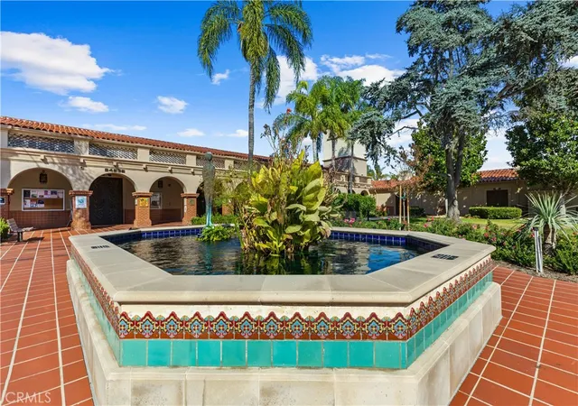 Homes for sale in Laguna Woods, CA | 3112 Via Serena, Laguna Woods, CA 92637 | Houzeo
