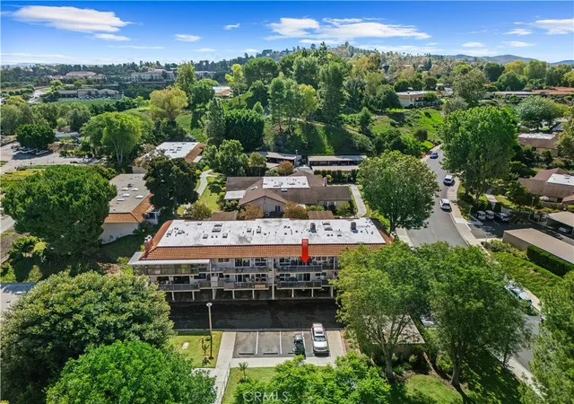 Homes for sale in Laguna Woods, CA | 3112 Via Serena, Laguna Woods, CA 92637 | Houzeo