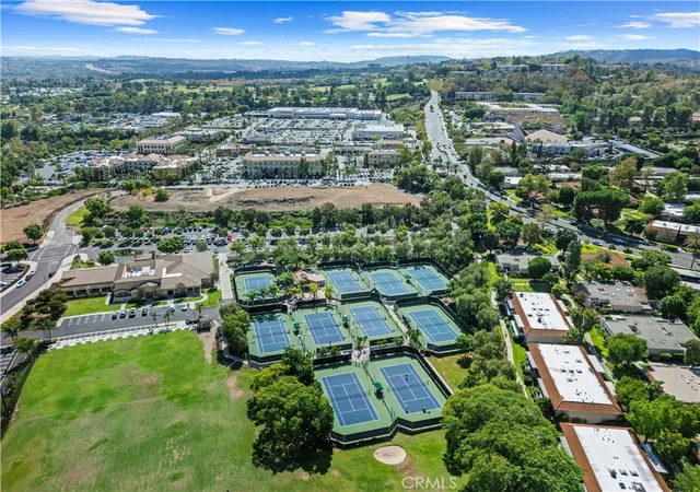Homes for sale in Laguna Woods, CA | 3112 Via Serena, Laguna Woods, CA 92637 | Houzeo