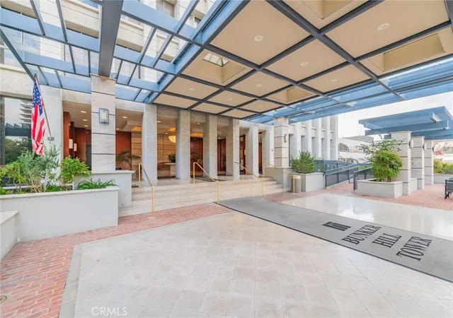 3rd image of 800 W 1St St #504, Los Angeles, CA 90012 | MLS# PW25241937