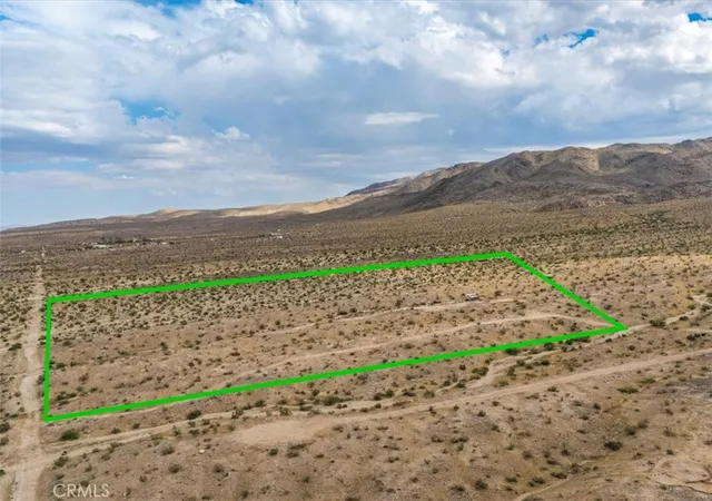 2nd image of 121212 Twilight Dr, Twentynine Palms, CA 92277 | MLS# JT25242020
