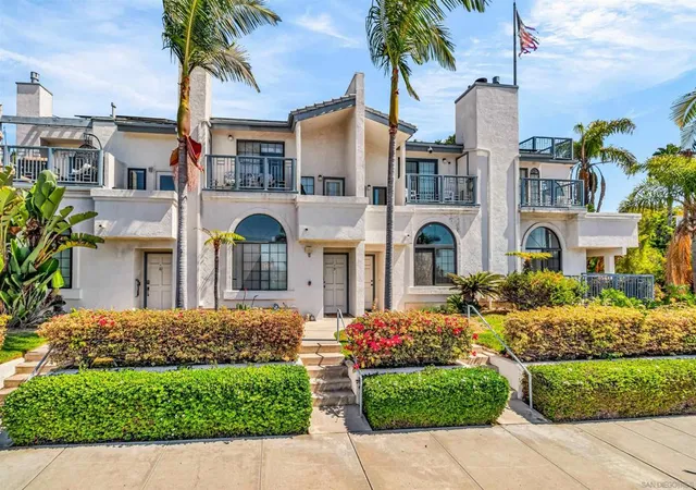 Condominium at 3009 Union St #18, San Diego, CA 92103 | MLS# 250041991SD | | Sold on 2025-12-05