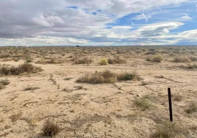 Photo 2 of Land for sale at 0 65th St W & Ave G 4, Lancaster, CA 93536 | MLS# HD25242194 | Listing updated on 2026-06-12