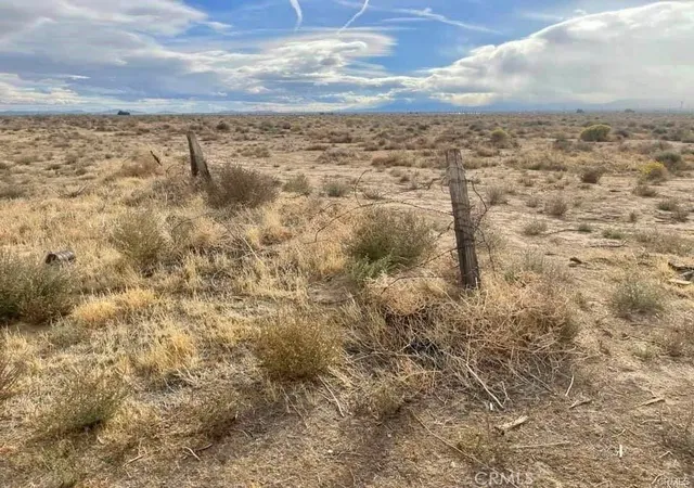 Photo 4 of Land for sale at 0 65th St W & Ave G 4, Lancaster, CA 93536 | MLS# HD25242194 | Listing updated on 2026-06-12