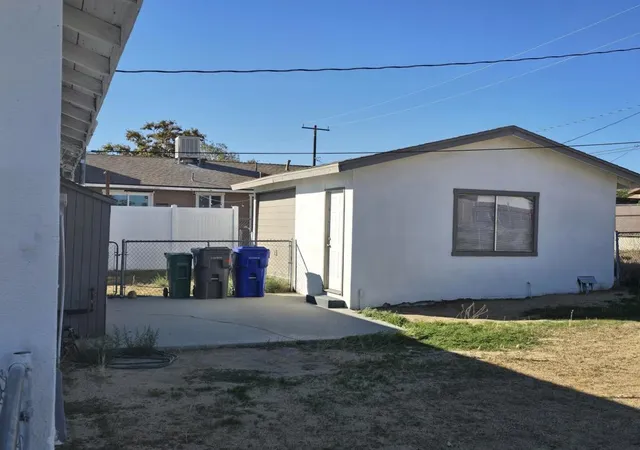 Homes for sale in Yucca Valley, CA | 6414 Indio Ave, Yucca Valley, CA 92284 | MLS# 219137281DA