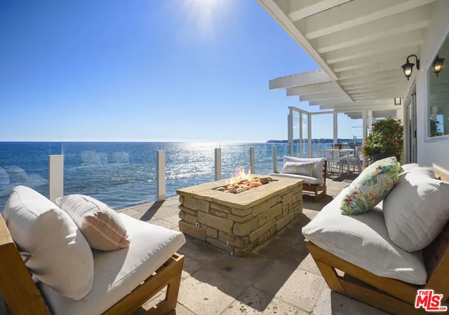 Homes for sale in Malibu, CA | 26908 Malibu Cove Colony Dr, Malibu, CA 90265 | MLS# 25608523