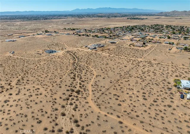 Photo 4 of Land for sale at 0 Candlewood Rd, Apple Valley, CA 92307 | MLS# HD25241820 | Listing updated on 2026-04-08