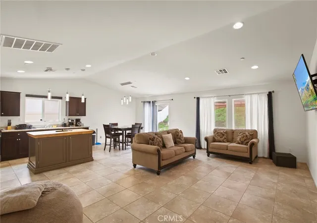 Photo 4 of Single family home for sale at 33143 Big Range Dr, Winchester, CA 92596 | MLS# SW25243685 | Listing updated on 2026-06-23