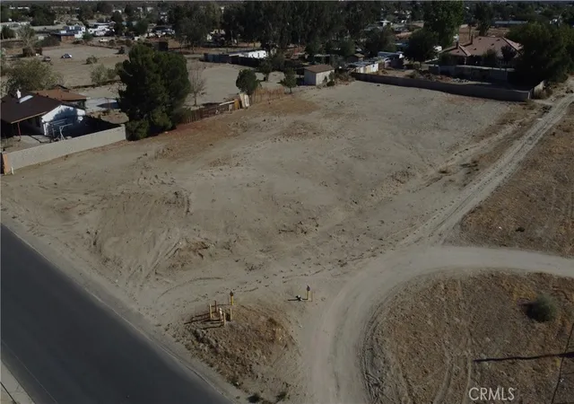 4th image of 112 E/Cor Ave, Sun Village, CA 93543 | MLS# SR25243846