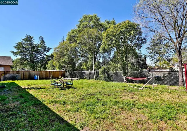 Homes for sale in Concord, CA | 2745 Minert Rd, Concord, CA 94518 | MLS# 41115452