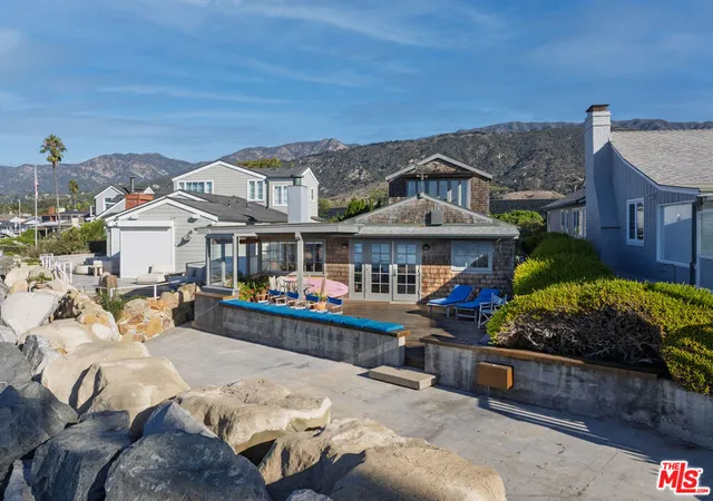 Photo 4 of Single family home for sale at 3581 Padaro Ln, Carpinteria, CA 93013 | MLS# 25607845 | Listing updated on 2026-10-04