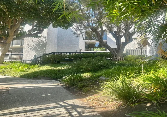 Photo 1 of Condo for sale at 3605 W Hidden Ln #309, Rolling Hills Estates, CA 90274 | MLS# PW25245568 | Listing updated on 2026-10-08