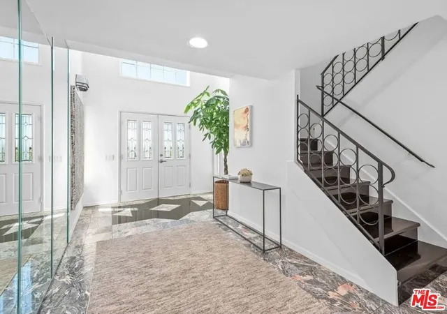 Photo 4 of Single family home for sale at 1870 Marcheeta Pl, Los Angeles, CA 90069 | MLS# 25605477 | Listing updated on 2026-03-11