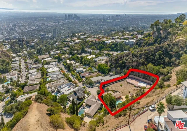 Photo 1 of Single family home for sale at 1871 Marcheeta Pl, Los Angeles, CA 90069 | MLS# 25605481 | Listing updated on 2026-03-11