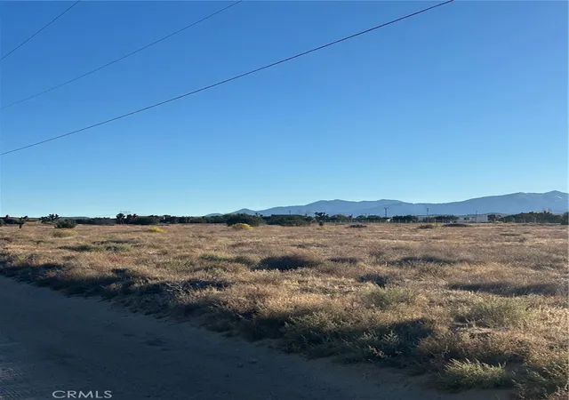 4th image of 0 Shasta, Phelan, CA 92371 | MLS# HD25245286